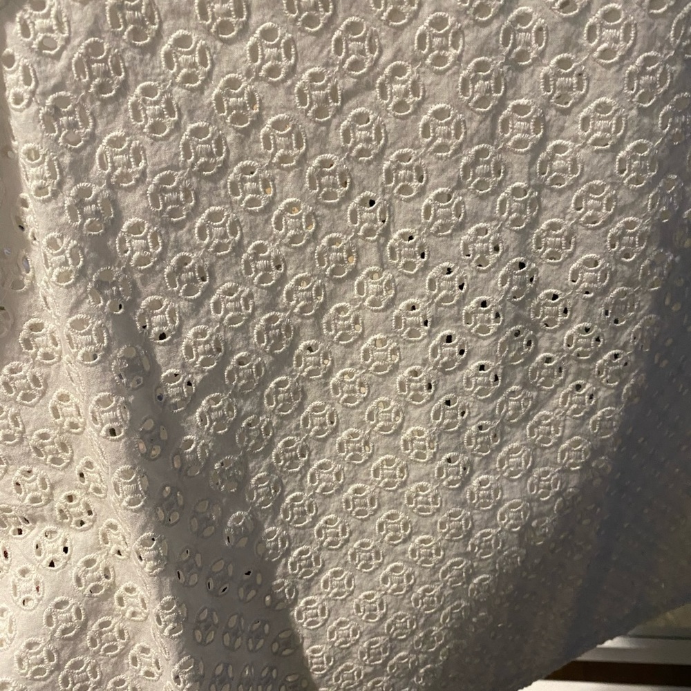 Dvf White Top Euc - image 5